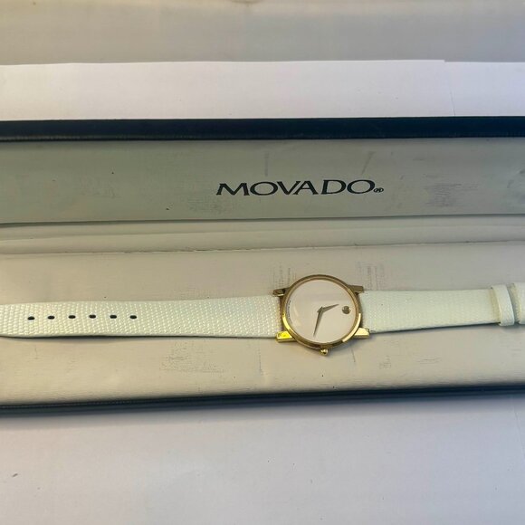 Movado pre-own white leather strap unisex watch